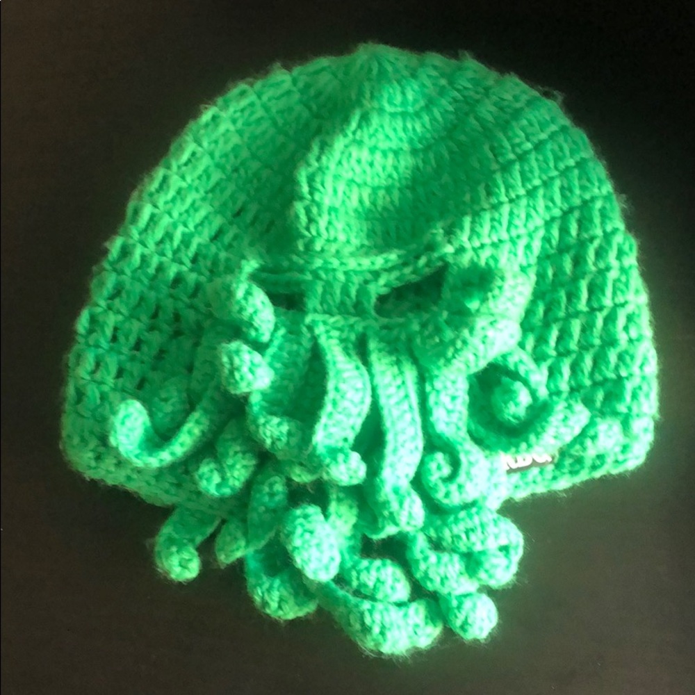 Cthulhu tentacle monster crochet knitted mask toque hat Beardo